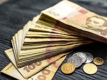 Скільки заробляють працівники Рожищенської РДА