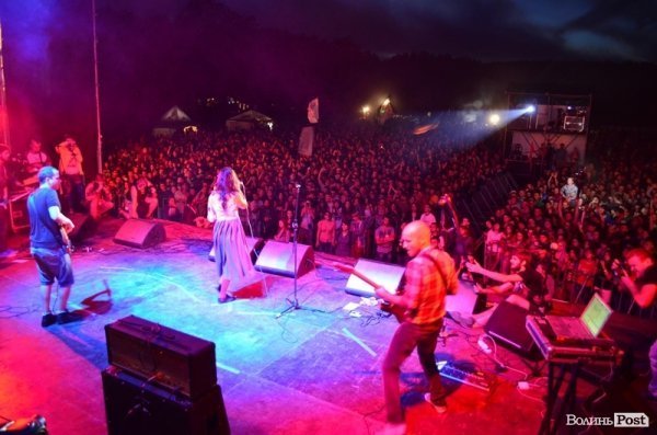 Як тисячі людей відривалися на фестивалі «Захід». ФОТО
