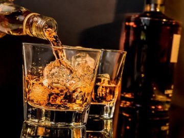 Лучанин поцупив у супермаркеті пляшку рому