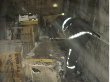 На трасі у вантажівці загорілися пралки