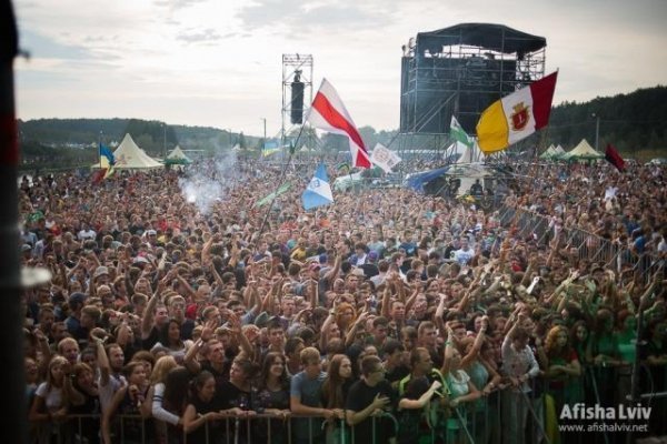 «Мы не хотим воевать. Особенно с вами, друзья», – росіяни на фестивалі «Захід». ФОТО