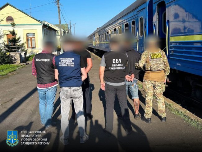 На Волині провідник за 7 тисяч доларів намагався провезти до Польщі військовозобов'язаного чоловіка