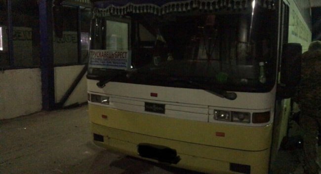 Через волинську митницю з Білорусі намагалися провезти 3700 пачок контрабандних цигарок