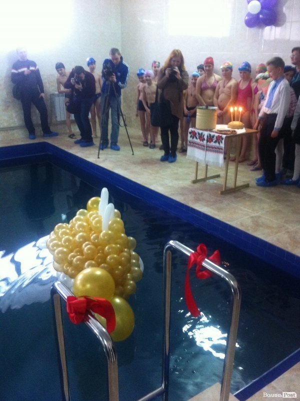 У Луцьку реконструювали дитячий басейн за 800 тисяч гривень.ФОТО