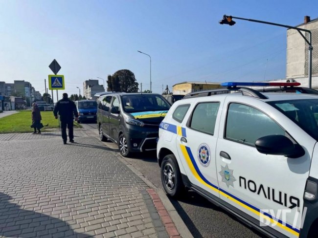 Осиротіли дві доньки: на Волині попрощалися із Героєм Олександром Свисем