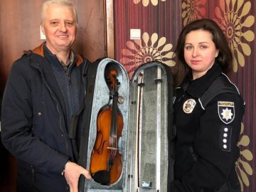 На Волині музичній школі повернули викрадені скрипки, гітари та сопілки