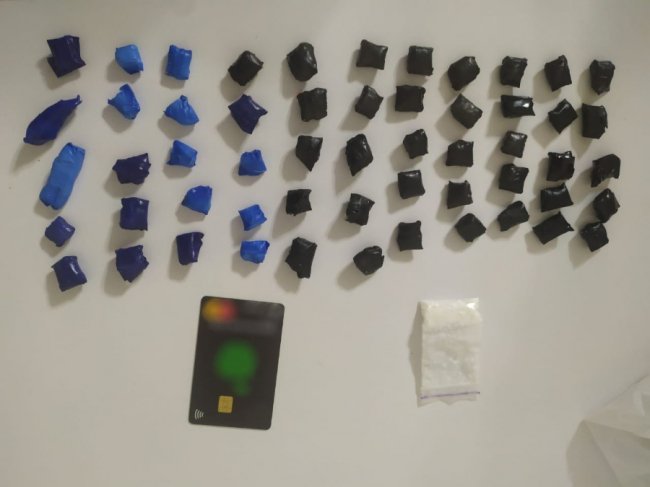 У Луцьку поліція затримала наркокур’єра. ФОТО