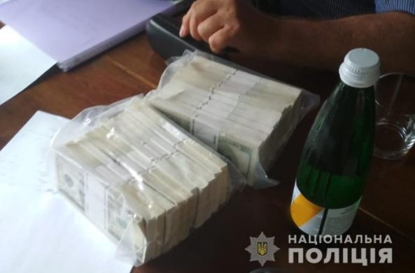 На Волині затримали чоловіка, який продавав посаду міністра за 200 тисяч доларів. ФОТО
