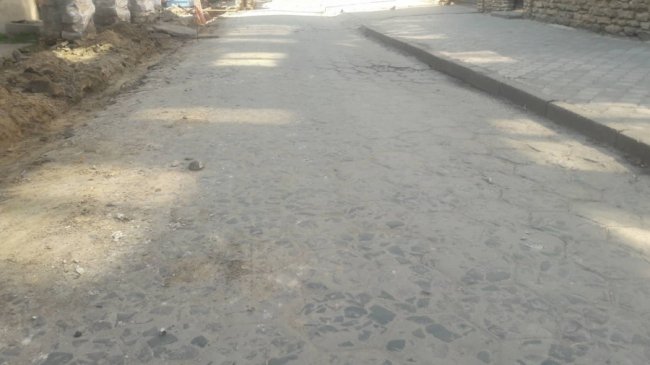 У центрі Луцька ремонтують вулицю