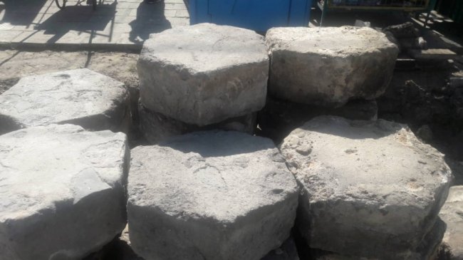 У центрі Луцька ремонтують вулицю