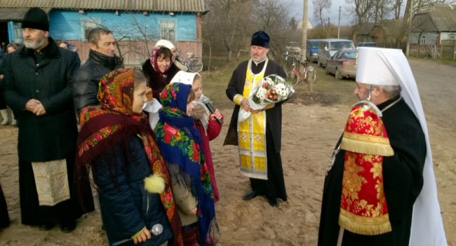 У селі на Волині освятили місце для побудови нового храму. ФОТО