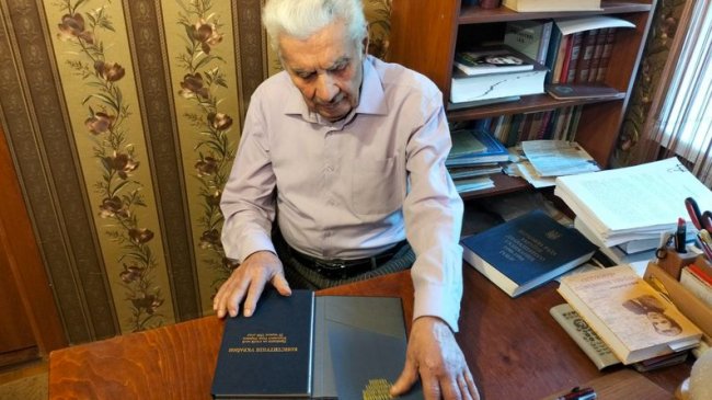 «Де ділася стаття про державну мову»: спогади ексдепутата з Волині про ухвалення Конституції