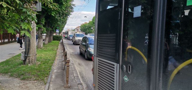 У Луцьку на Перемоги  – аварія. ФОТО