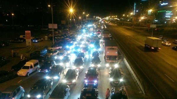 Син Авакова і керівник ДУСі влаштували перегони вулицями Києва, - ЗМІ.ФОТО