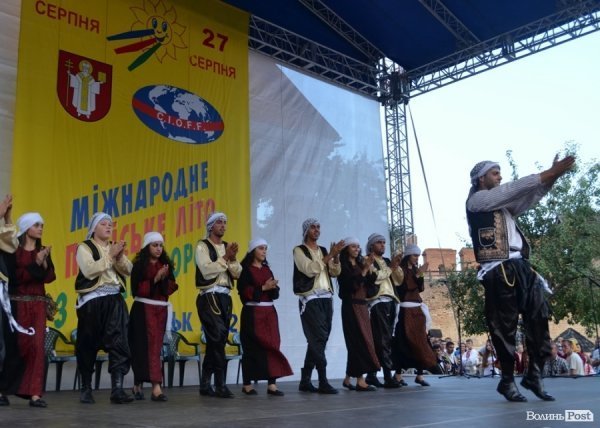 «Поліське літо з фольклором» розпочали у Луцькому замку. ФОТО
