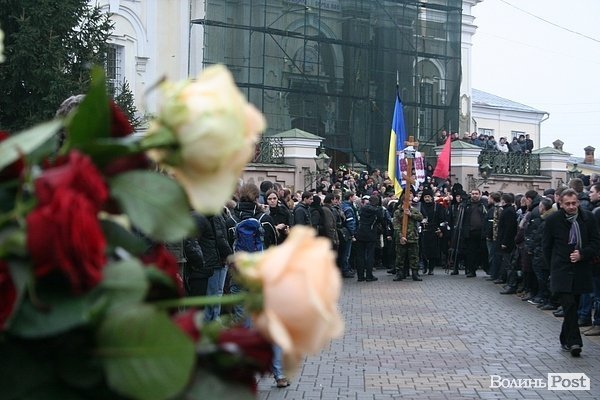 У Луцьку прощалися з загиблим волинянином. ФОТО