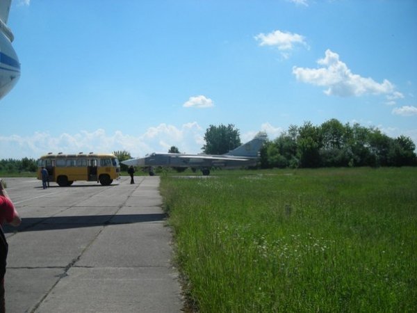 Луцьк авіаційний: літаки на військовому аеродромі. ФОТО