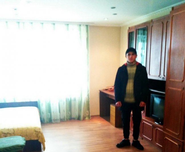 На Волині дитині-сироті вручили ключі від квартири. ФОТО