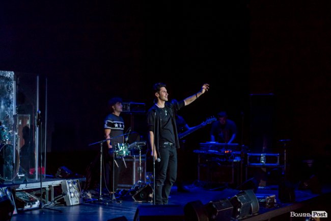 Шквал емоцій та запальна музика: як у Луцьку виступав Dan Balan. ФОТО