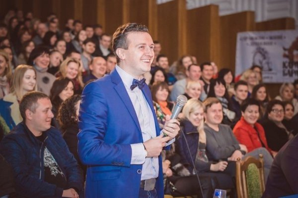 «Отдихаєм вмєстє» - переможці нового сезону КВН у Луцьку. ФОТО