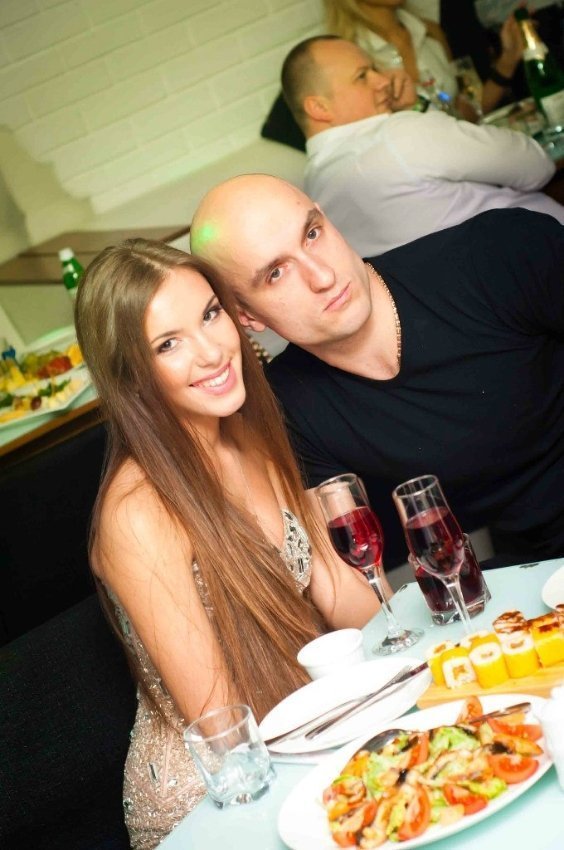 Клуб Seven Show Bar (фото взяті з http://vk.com/show_bar_7)