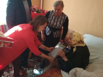 Волинянку привітали зі 100-річчям. ФОТО