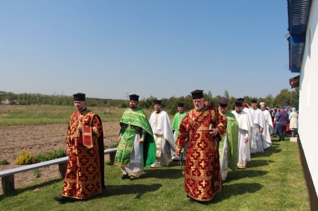 У селі на Волині вперше освятили храм. ФОТО
