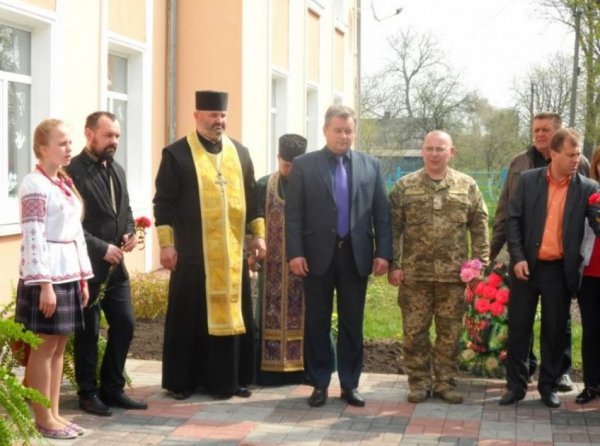 На Волині відкрито меморіальну дошку загиблому учаснику АТО. ФОТО