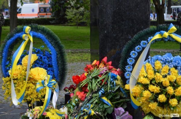 30-та річниця Чорнобильської катастрофи: лучани вшанували пам'ять загиблих. ФОТО