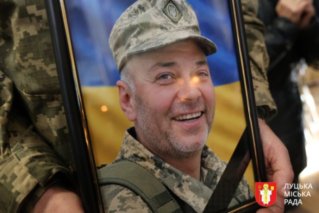 У Луцьку попрощалися з двома воїнами — Валерієм Чайковським та Володимиром Крачуновим