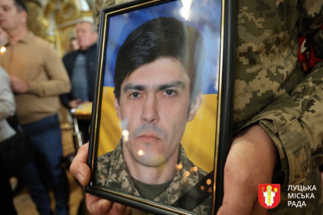 У Луцьку попрощалися з двома воїнами — Валерієм Чайковським та Володимиром Крачуновим