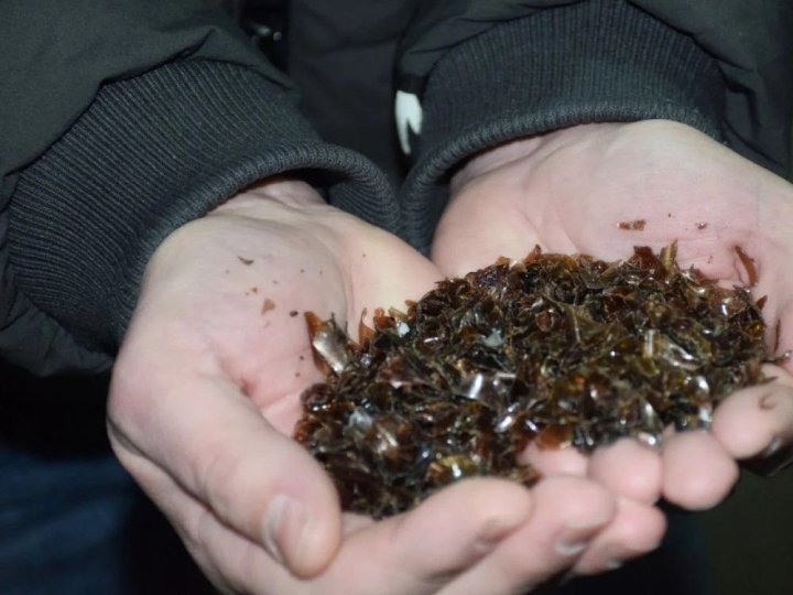 У Нововолинську релокована фірма щомісяця переробляє до 200 тонн ПЕТ-пляшок