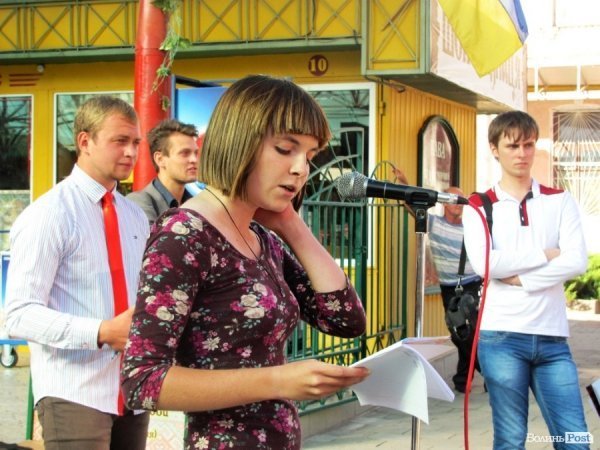 Марафон вуличної поезії у Луцьку. ФОТО