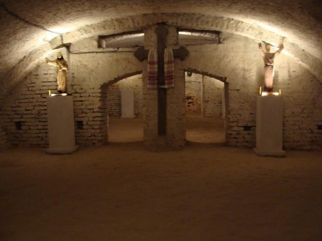 Луцькі підземелля – у топі таємничих катакомб України
