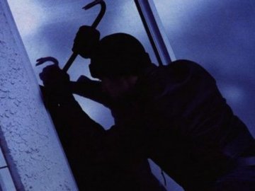 На Волині «обчистили» хату батюшки