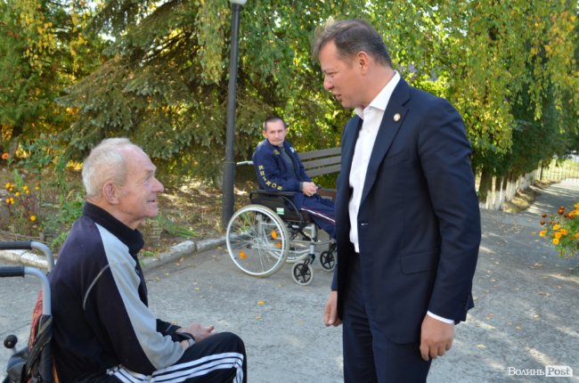 «Ми витрусимо з держави гроші для пенсіонерів та ветеранів», – Олег Ляшко у Луцьку*