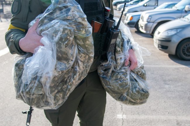 Волинь передала бійцям зимову форму. ФОТО