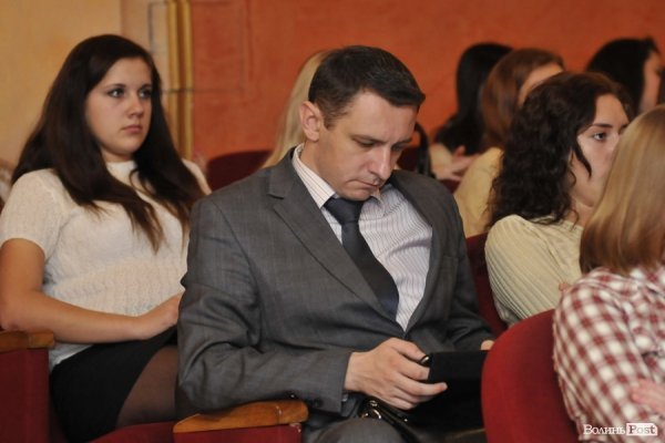 У Луцьку нагороджували працівників телебачення, радіо і зв’язку. ФОТО