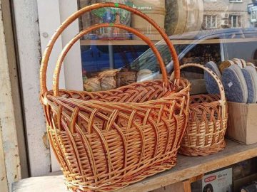 Скільки коштують великодні кошики на луцьких ринках та у магазинах