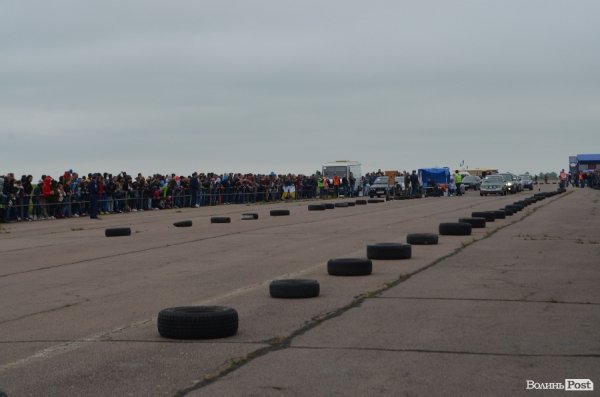 Під Луцьком визначили переможця з дрег-рейсінгу. ФОТО