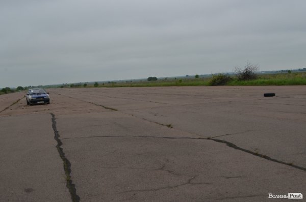 Під Луцьком визначили переможця з дрег-рейсінгу. ФОТО
