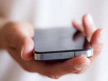 На Волині злодійки викрадали мобільні телефони