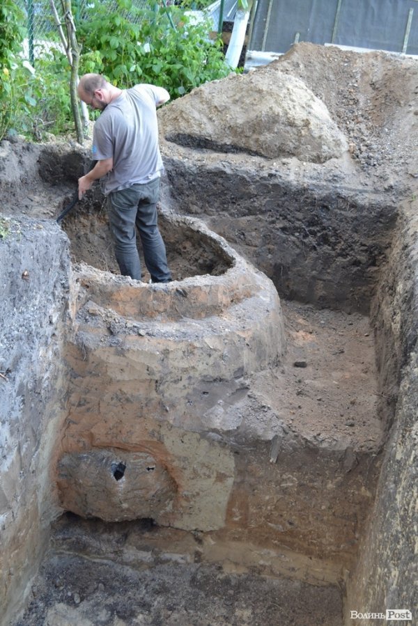 Під Луцьком викопали унікальну пам’ятку. ФОТО