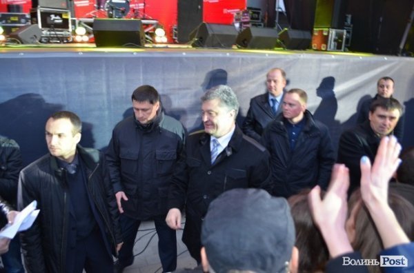 «Порошенківський» концерт у центрі Луцька. ФОТО
