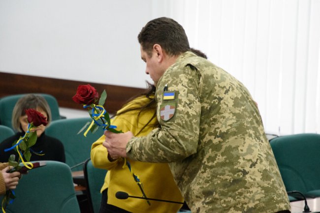 У Луцьку вручили державні нагороди родинам загиблих захисників. ФОТО