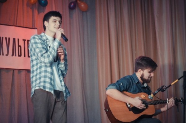 У СНУ обрали найкрасивішого хлопця-математика. ФОТО