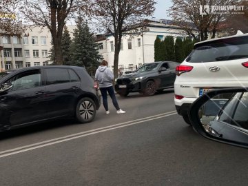 На Перемоги в Луцьку через аварію ускладнений рух