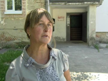 Мати хлопця з інвалідністю добивається аліментів через суд