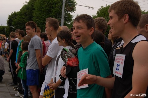 Естафету до Дня Перемоги виграли студенти «України»