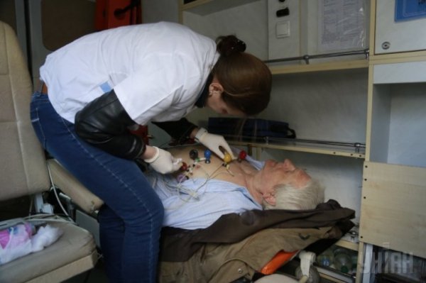 На Майдані здавали кров та робили аналізи. ФОТО